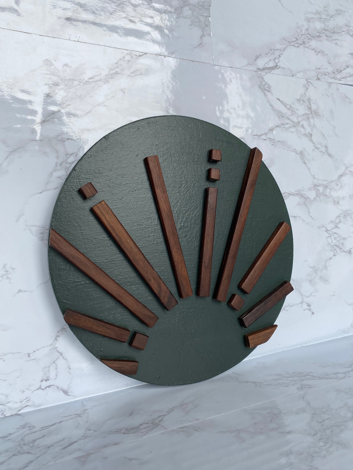 10” Round sunburst